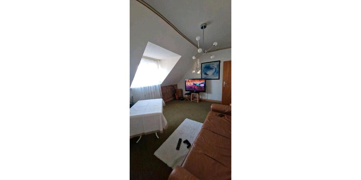 Dachgeschoßwohnung Markgröningen - 4 Zimmer, 84 m&sup2;, 1.050&euro; | Angebot:26481756