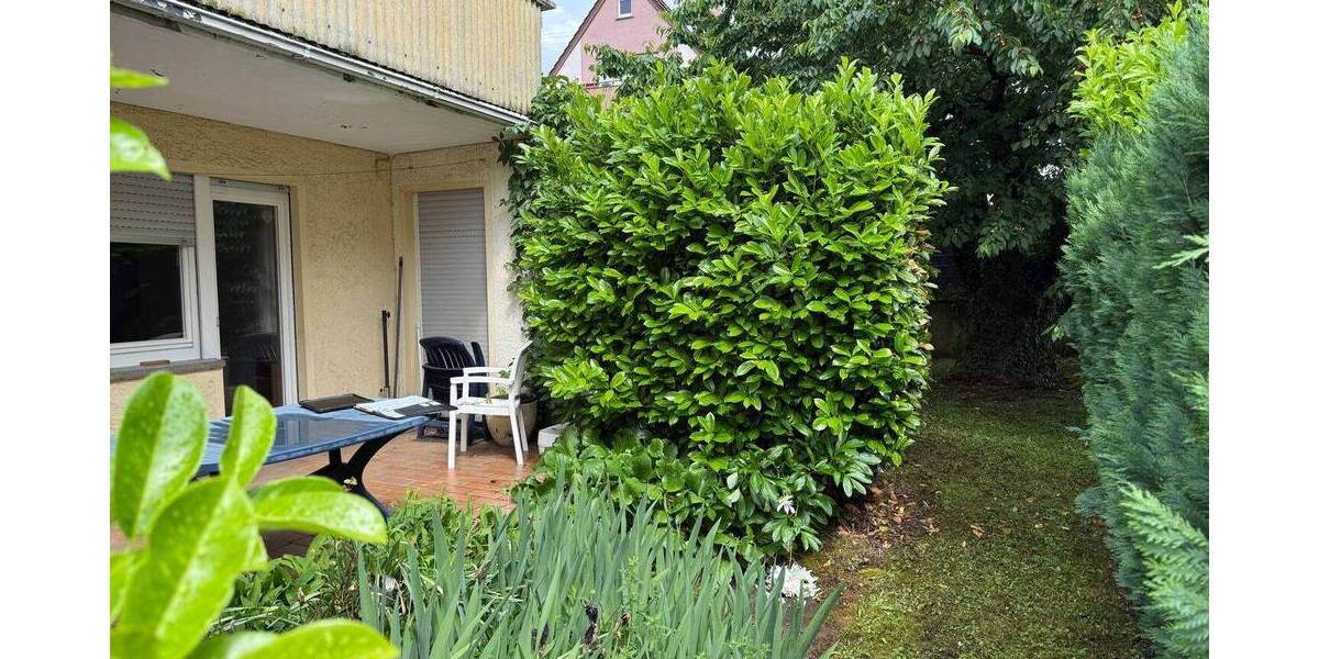 Freistehendes Mehrgenerationen-Familienhaus für Selbstnutzer, Handwerker mit Garage und Garten 8 zimmer