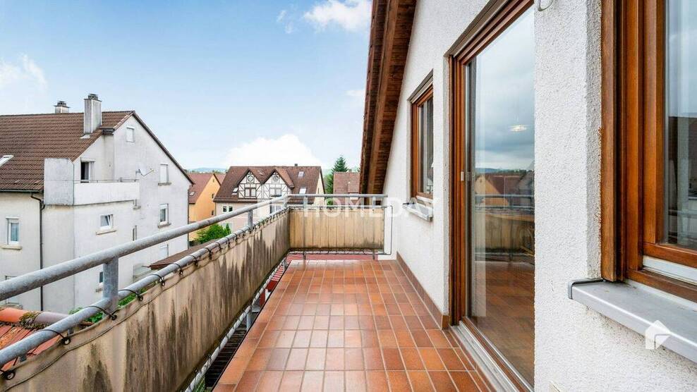 Gemütliches Wohnen im DG mit viel Licht und Flair 3 zimmer