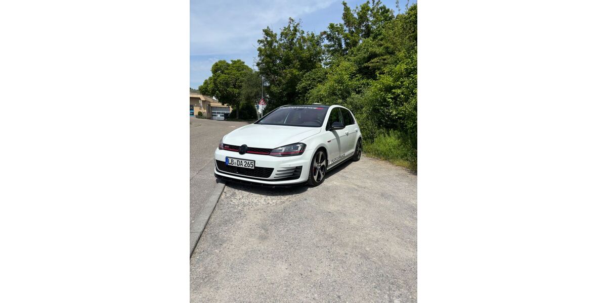 VW Golf 81.100 km 20.490 &euro; Besigheim 74354