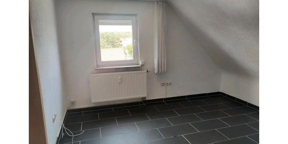 Dachgeschoßwohnung Neckarsulm - 3 Zimmer, 60 m&sup2;, 950&euro; | Angebot:26293139