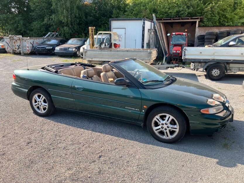 Chrysler Stratus 237.071 km 850 € Bad Friedrichshall 74177