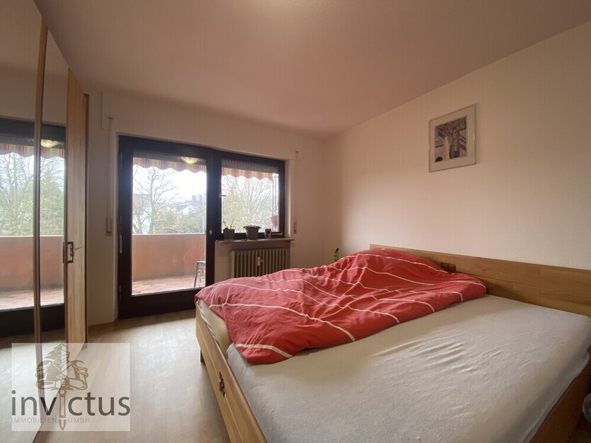 Ruhig und dennoch zentral: 4-Zimmer-Wohnung mit zwei Balkone