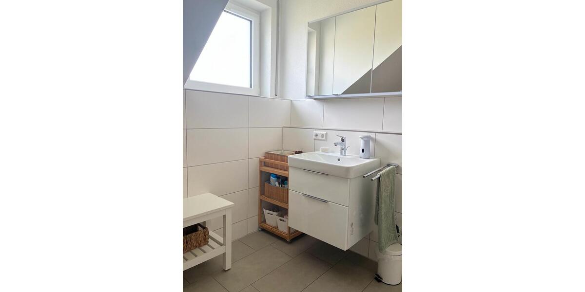Etagenwohnung Backnang - 4 Zimmer, 94 m&sup2;, 1.150&euro; | Angebot:26535939