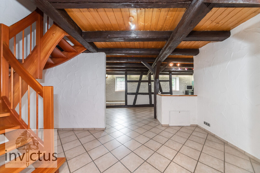 Ein Altbaujuwel in der Stadtmauer – Wohnen mit Geschichte und Komfort in Bad Wimpfen 6 zimmer