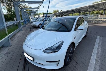 Tesla Model 3 93.826 km 28.500 &euro; Heilbronn 74081