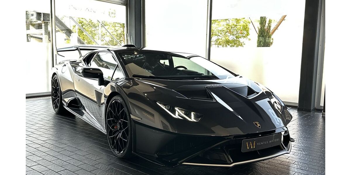 Lamborghini Huracán 5.128 km 336.850 € Bretzfeld 74626