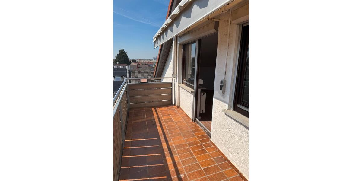 Dachgeschoßwohnung Neckarsulm - 3.5 Zimmer, 76 m&sup2;, 990&euro; | Angebot:26342835