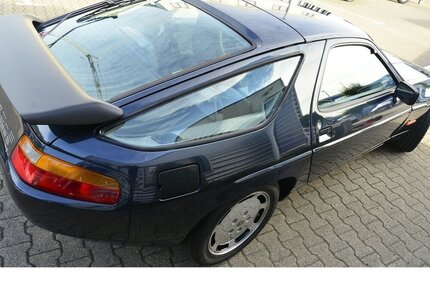 Porsche 928 S4 Aut.- Leder grau - deutsche Auslieferung