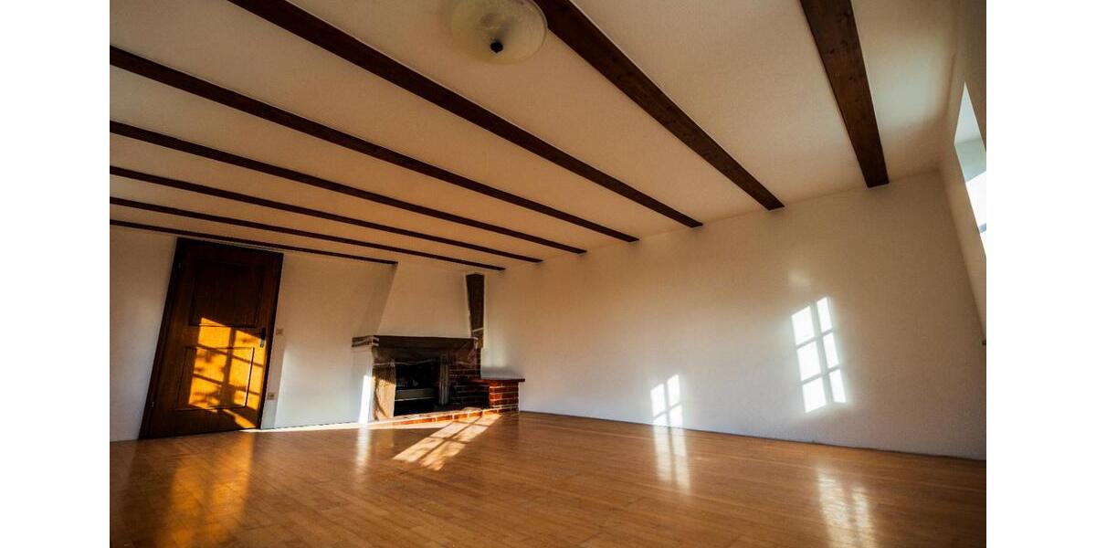 Bauernhaus, Landhaus Neuenstein - 11 Zimmer, 370 m&sup2;, 1.800&euro; | Angebot:25263112