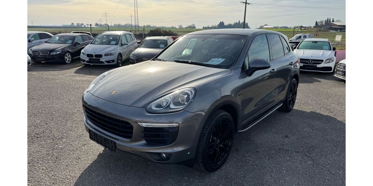 Porsche Cayenne 182.000 km 28.990 € Heilbronn 74080