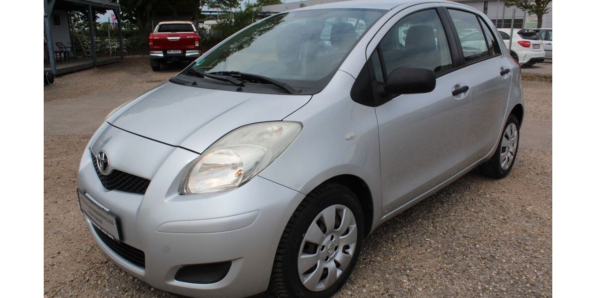 Toyota Yaris 156.388 km 3.495 &euro; Bad Rappenau 74906