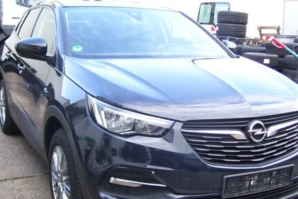 Opel Grandland (X) 139.780 km 9.890 &euro; Neckarweihingen bei Ludwigsburg 71642