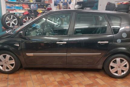 Renault Scenic 216.000 km 1.299 &euro; Obersulm-Affaltrach 74182