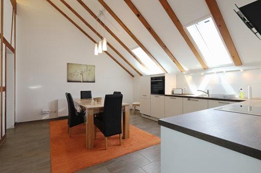 Maisonettenwohnung Mundelsheim - 2.5 Zimmer, 90 m&sup2;, 1.190&euro; | Angebot:25390626