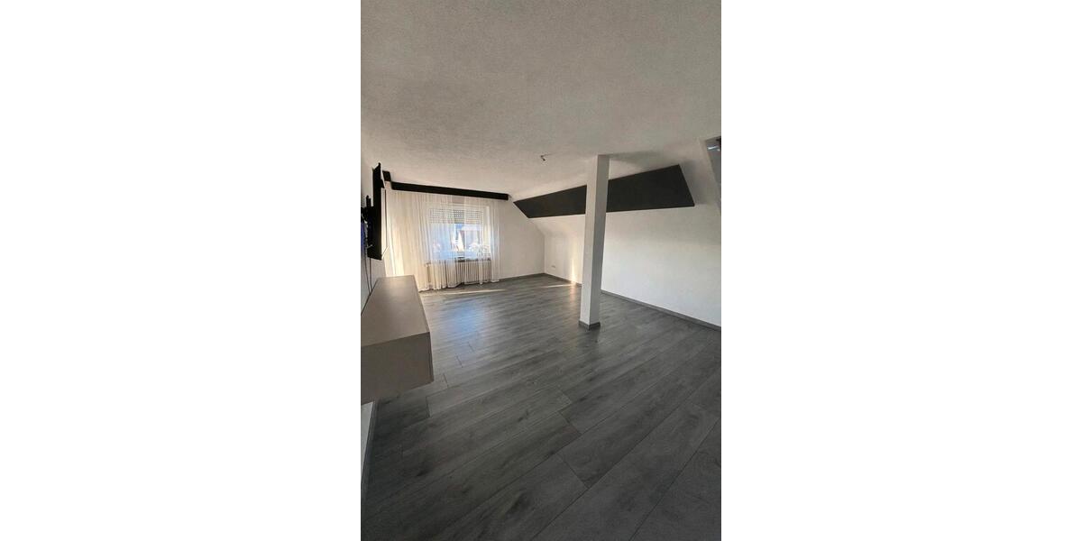 Dachgeschoßwohnung Neudenau - 3 Zimmer, 95 m&sup2;, 850&euro; | Angebot:25305297