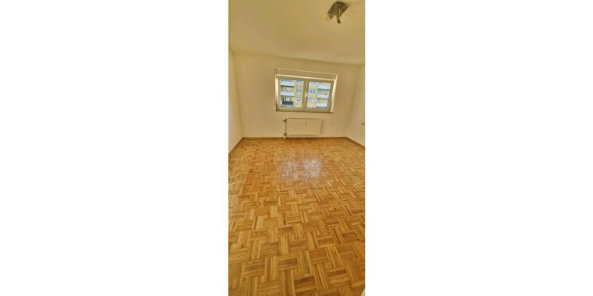 Etagenwohnung Ludwigsburg Hoheneck - 2 Zimmer, 66 m&sup2;, 1.300&euro; | Angebot:24828123
