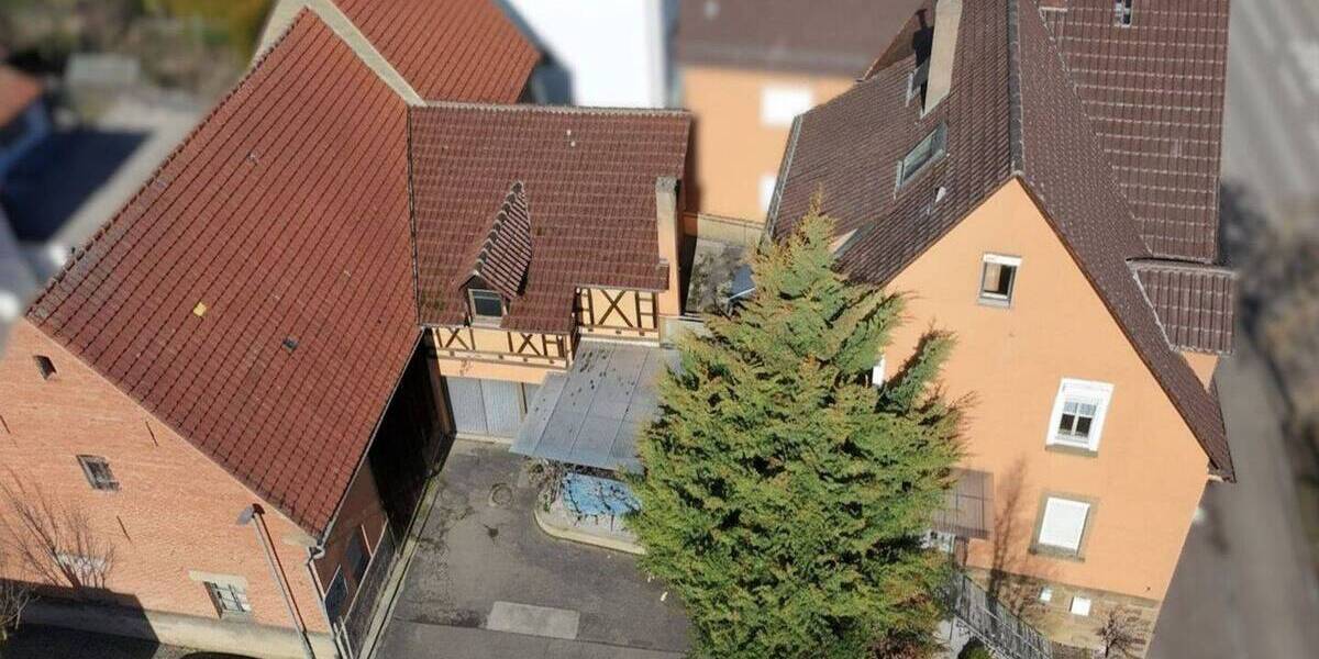 Doppelhaushälfte Erligheim - 9 Zimmer, 151 m&sup2;, 375.000&euro; | Angebot:26344706