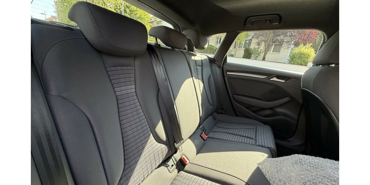 Audi A3 1.6 TDI S line Navi Xenon 107.000 km 12.990 &euro; Neckarsulm 74172
