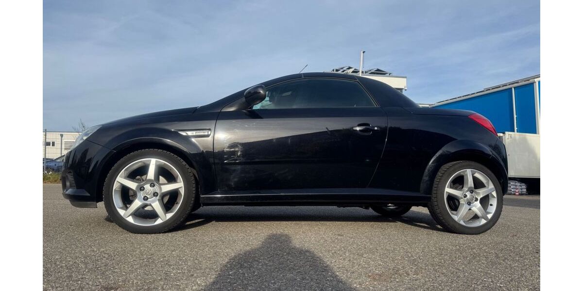 Opel Tigra 69.190 km 4.999 € Markgröningen 71706