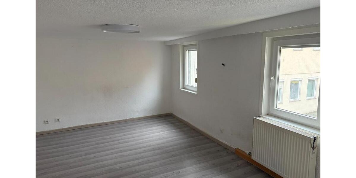 Einfamilienhaus Markgröningen - 5 Zimmer, 105 m&sup2;, 1.000&euro; | Angebot:25403160