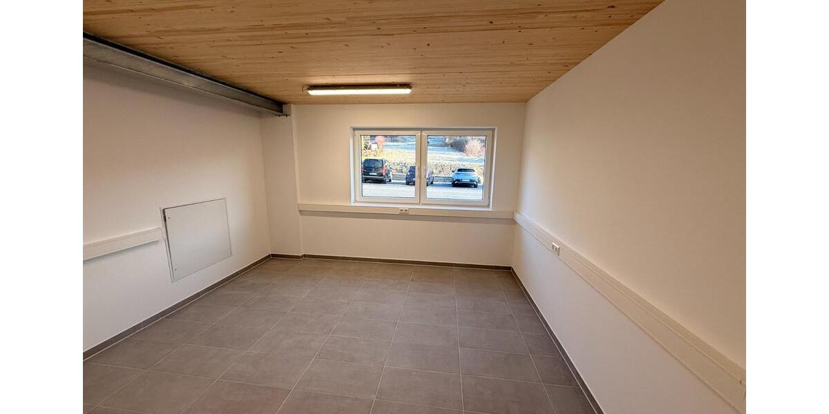 Neubauhalle mit Tor & Top-Ausstattung – flexibel nutzbar! zimmer