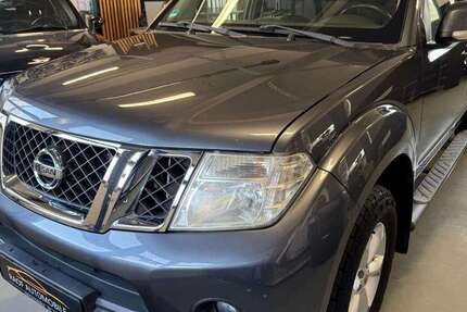 Nissan Navara 233.000 km 11.990 &euro; Heilbronn 74078