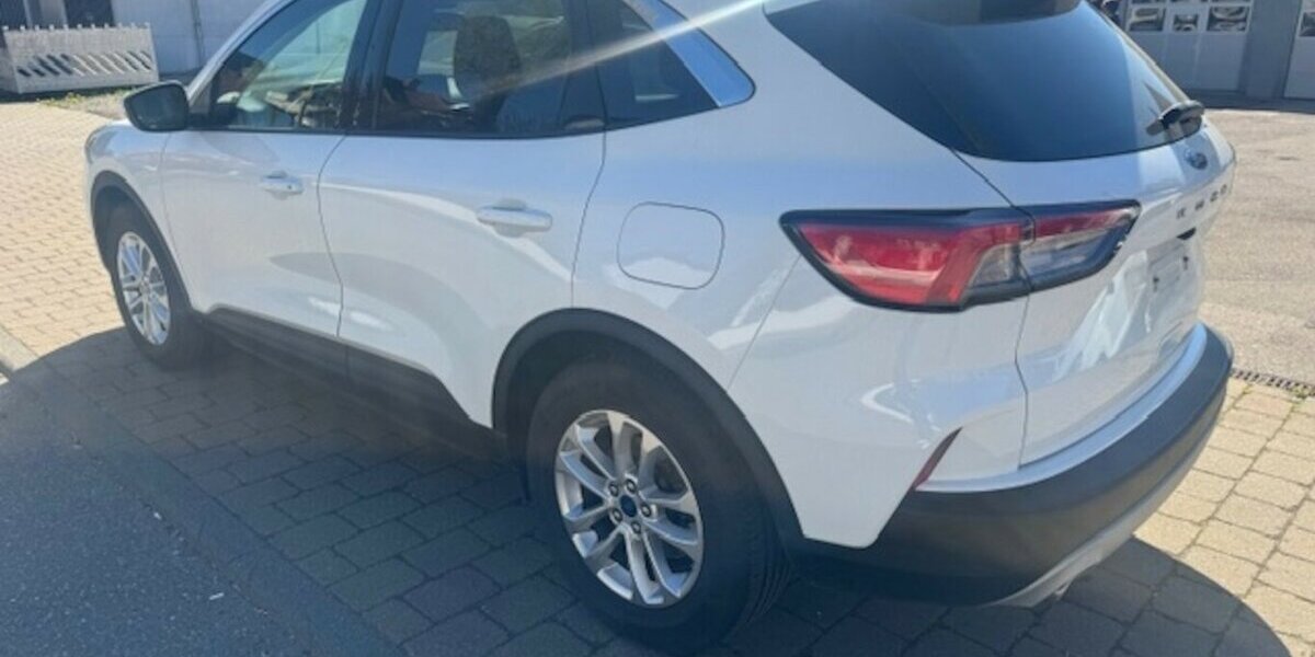 Ford Kuga 1.5 TDCI Titanium 160.000 km 14.990 &euro; Neckarsulm 74172