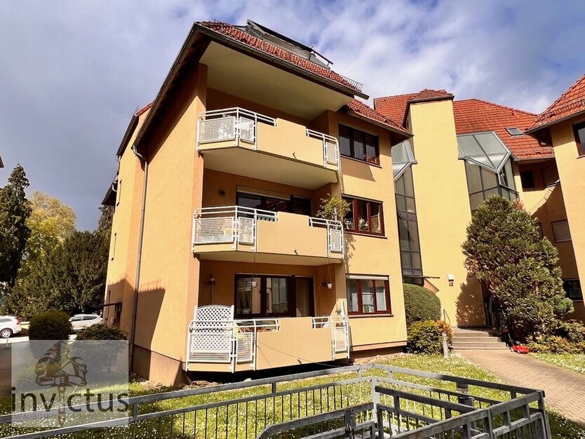 Modernisiertes Wohnung mit Balkon & Tiefgaragenstellplatz – zentral und ruhig gelegen 3 zimmer