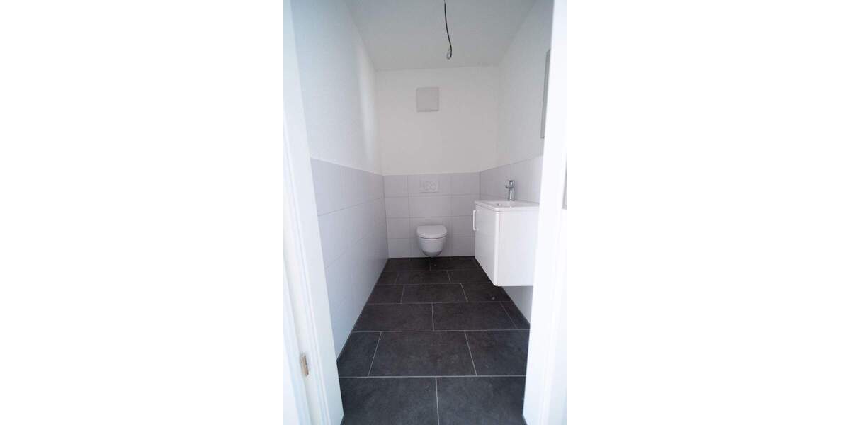 Etagenwohnung Abstatt - 4 Zimmer, 129 m&sup2;, 1.750&euro; | Angebot:24516970