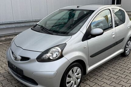Toyota Aygo (X) 125.000 km 4.650 € Backnang 71522
