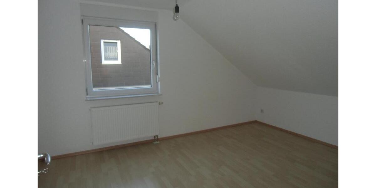 Doppelhaushälfte Tamm - 7 Zimmer, 186 m&sup2;, 890.000&euro; | Angebot:24327518