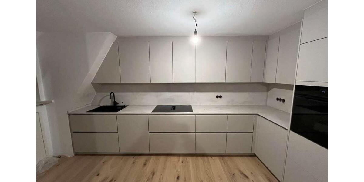 Dachgeschoßwohnung Markgröningen - 4.5 Zimmer, 92 m&sup2;, 369.000&euro; | Angebot:26704117
