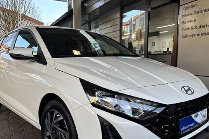 Hyundai i20 1.500 km 19.980 &euro; Steinheim an der Murr 71711