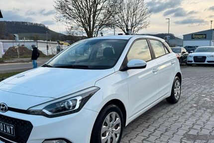 Hyundai i20 95.000 km 8.790 € Großbottwar 71723