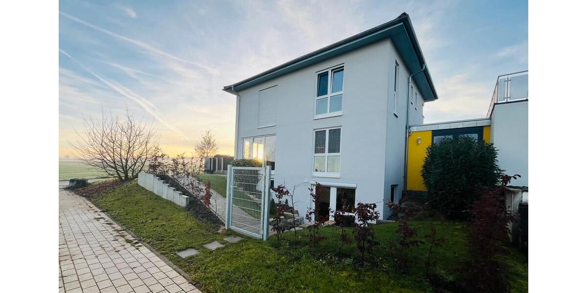 Einfamilienhaus mit Einliegerwohnung, Garage & Weitblick 5 zimmer