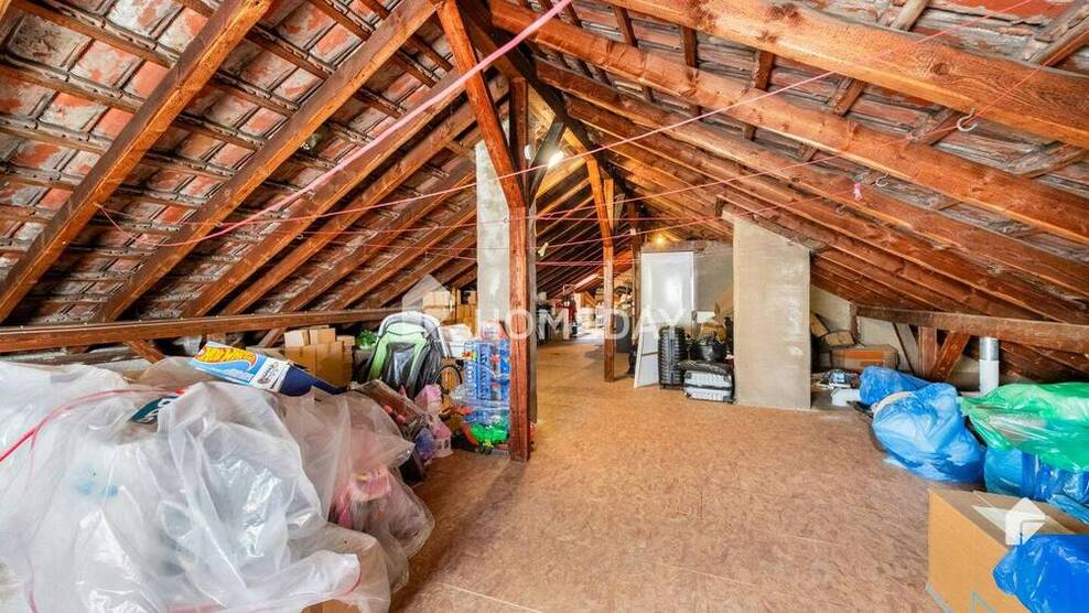 Luxuriös und komplett möbliert: Hochwertige 4-Zimmer-Wohnung mit EBK, Loggia, Fitnessbereich und TG 4 zimmer