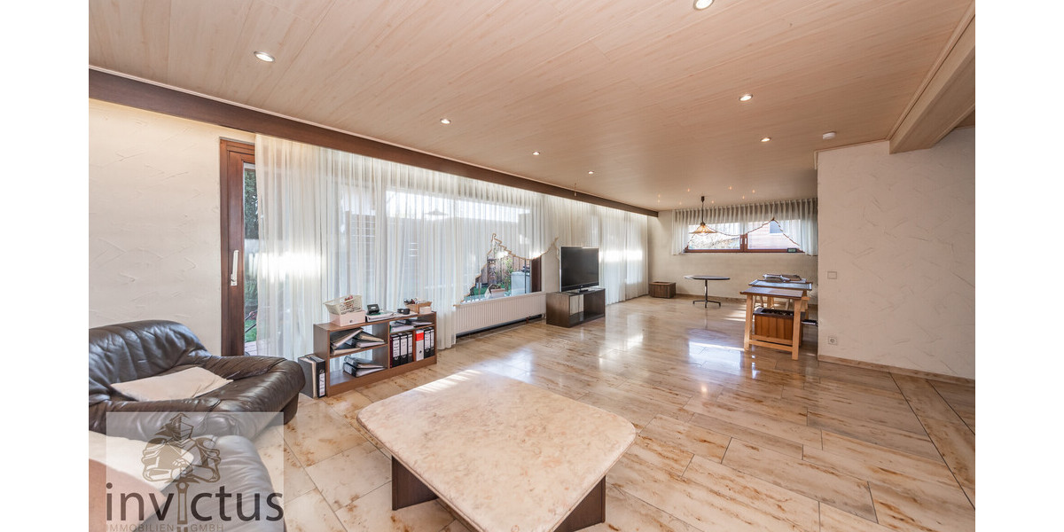 Ein Zuhause, das Größe zeigt – lichtdurchflutet, elegant, und einfach cool - mit Garten und Garage in ruhiger Lage 10 zimmer