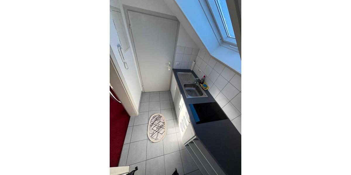 Dachgeschoßwohnung Öhringen - 2 Zimmer, 32 m&sup2;, 600&euro; | Angebot:24855429