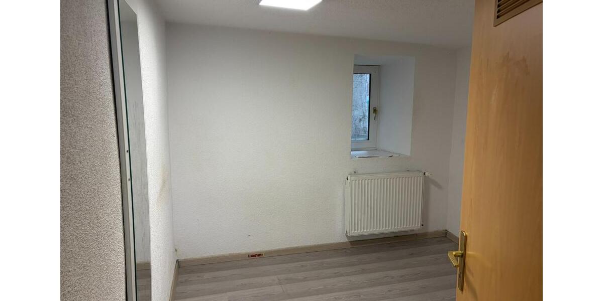 Einfamilienhaus Markgröningen - 5 Zimmer, 105 m&sup2;, 1.000&euro; | Angebot:25403160