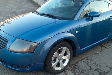 Audi TT 224.000 km 3.590 &euro; Ludwigsburg 71642