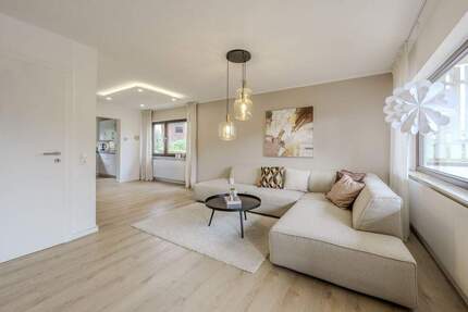 Einziehen und Wohlfühlen: Top gepflegtes Reiheneckhaus mit Garage und Ausbaupotenzial unterm Dach 5 zimmer