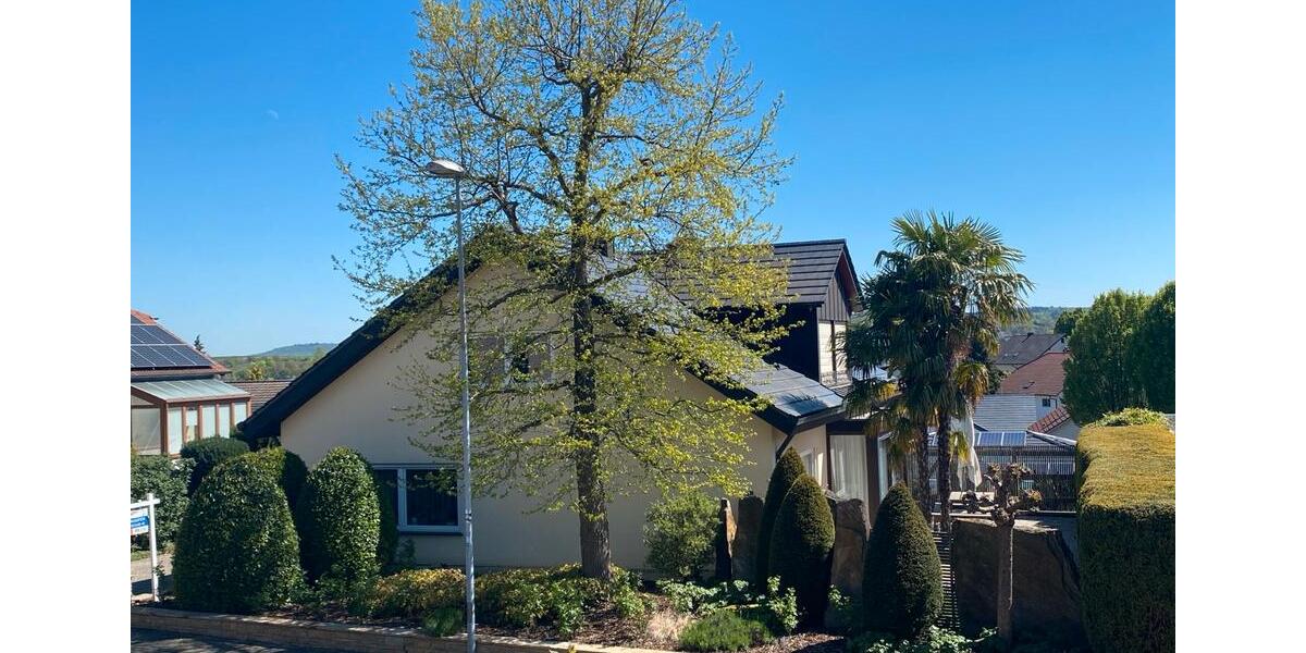 Einfamilienhaus Sulzfeld - 7 Zimmer, 230 m&sup2;, 520.000&euro; | Angebot:26592934