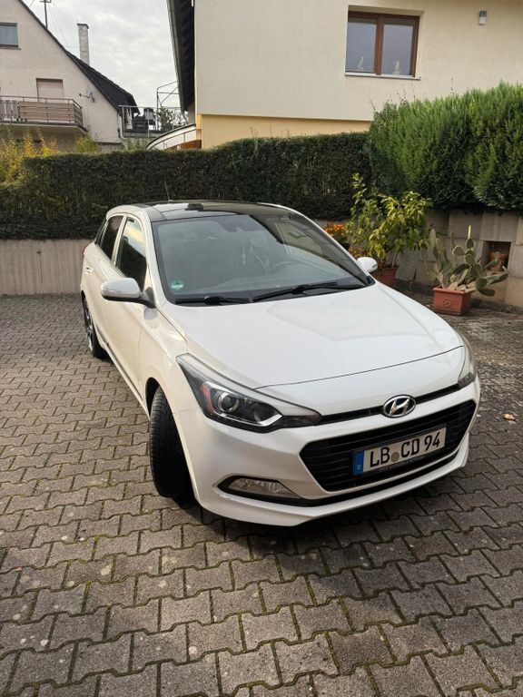 Hyundai i20 98.500 km 9.900 € Bietigheim -Bissingen 74321