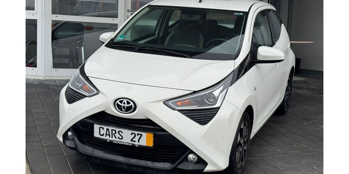 Toyota Aygo (X) 81.417 km 7.799 € Neuenstadt am Kocher 74196