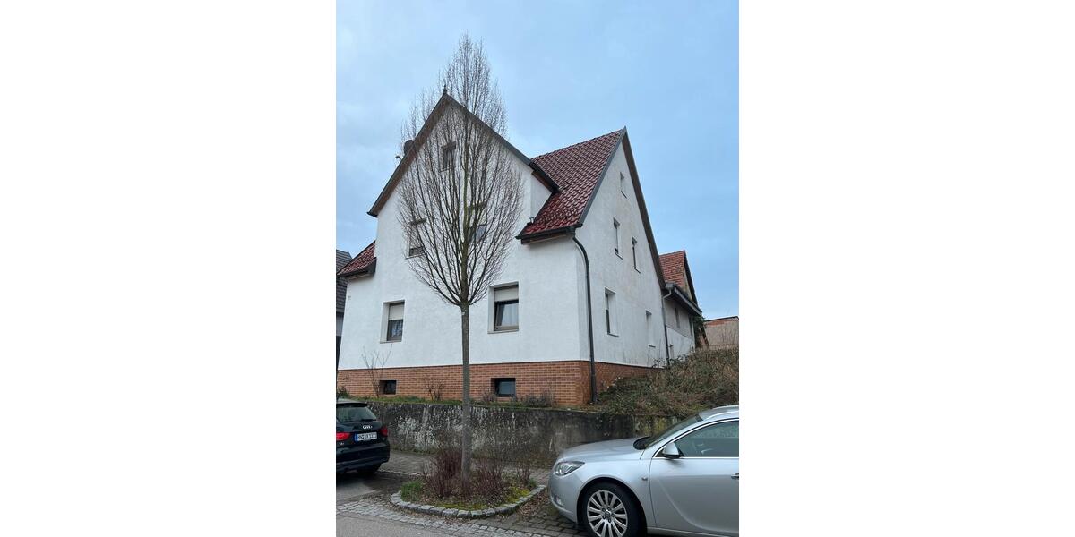 Einfamilienhaus Brackenheim - 8 Zimmer, 160 m&sup2;, 430.000&euro; | Angebot:24939668