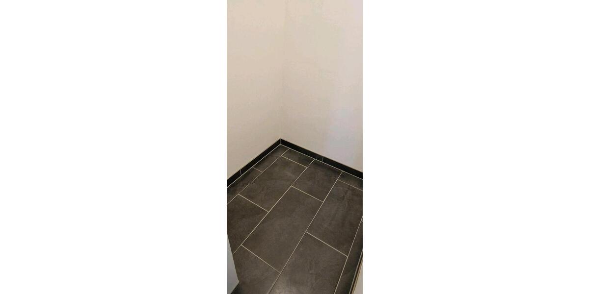Etagenwohnung Ludwigsburg Hoheneck - 2 Zimmer, 66 m&sup2;, 1.300&euro; | Angebot:24828123