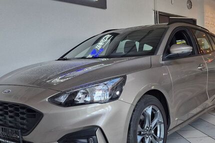 Ford Focus 30.000 km 14.300 &euro; Backnang 71522