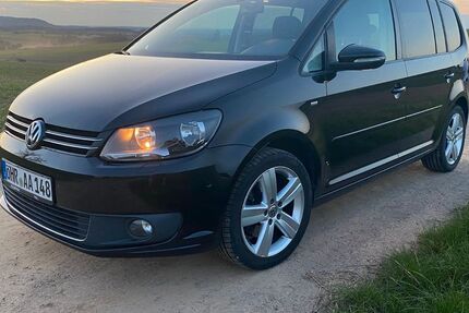 VW Touran 241.000 km 8.100 € Öhringen 74613
