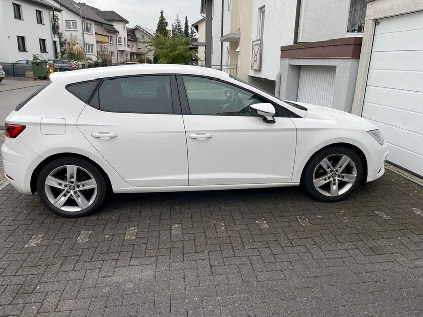 Seat Leon 63.000 km 16.800 € Sinsheim 74889